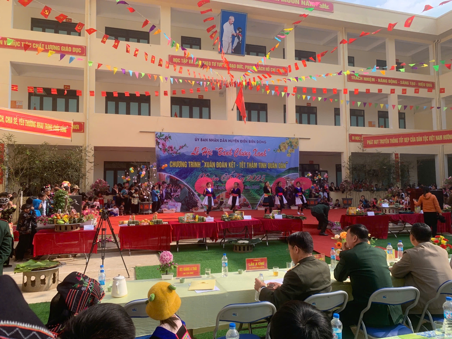 tết 3